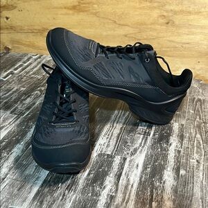 ECCO Mens Biom Natural Motion Running Sneaker
